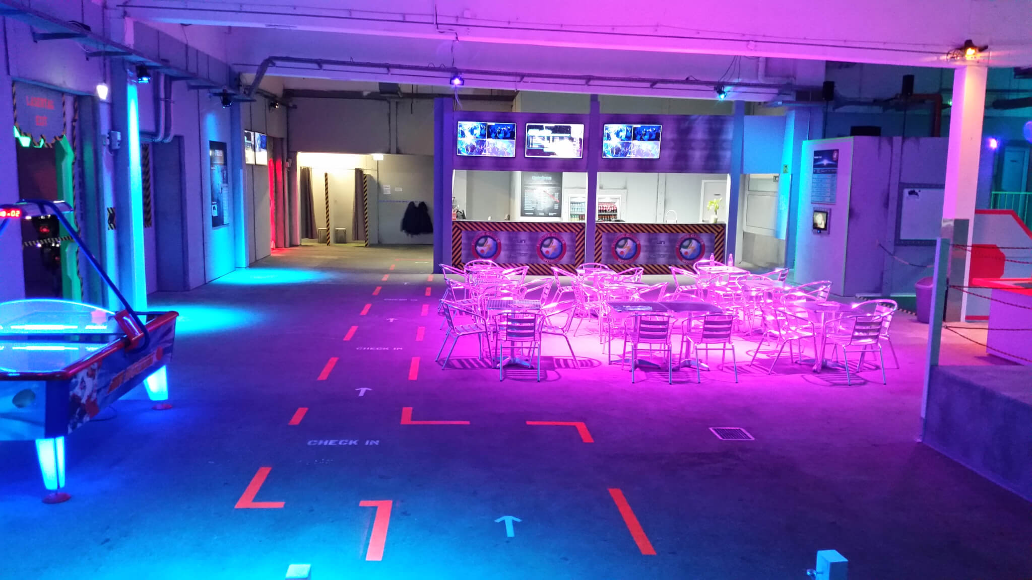 Future Games World Hangar Bar - Aufnahme von 2016